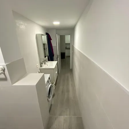 Urbanstay Castillo * Malaga