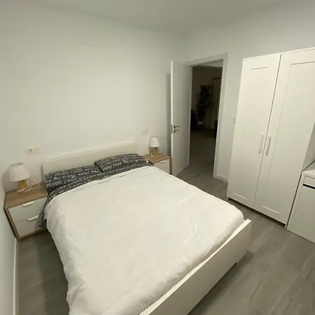 Urbanstay Castillo Malaga